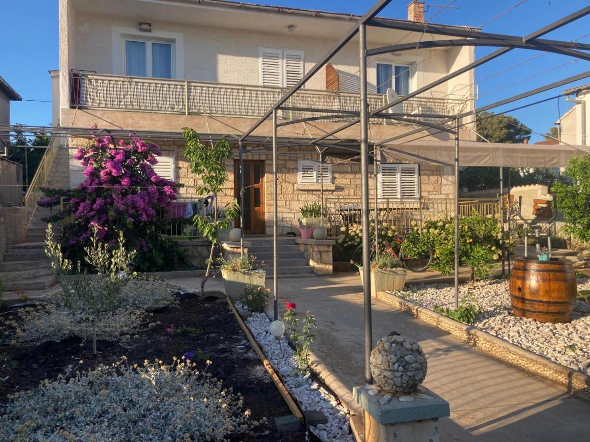 Apartments Bernarda, Йезера Екстериор снимка