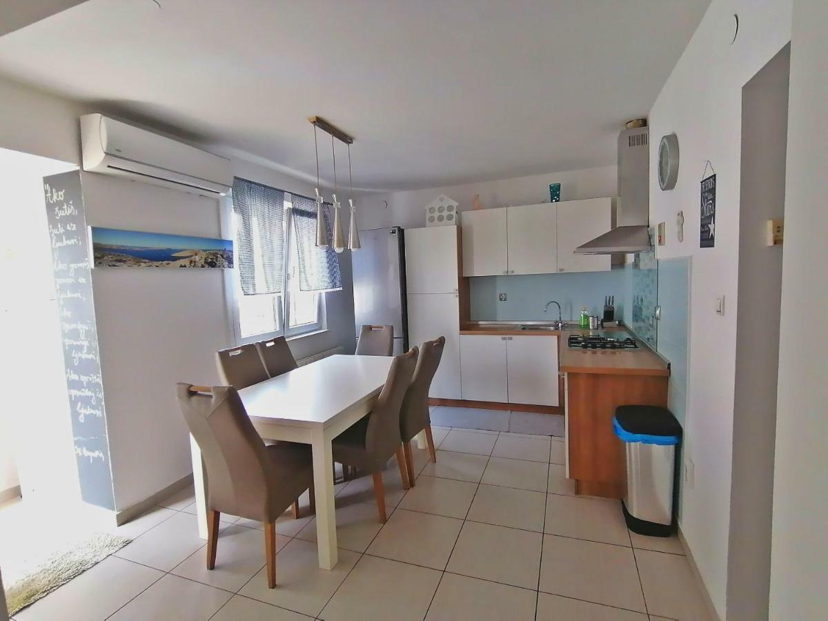 Apartments Bernarda, Йезера Екстериор снимка